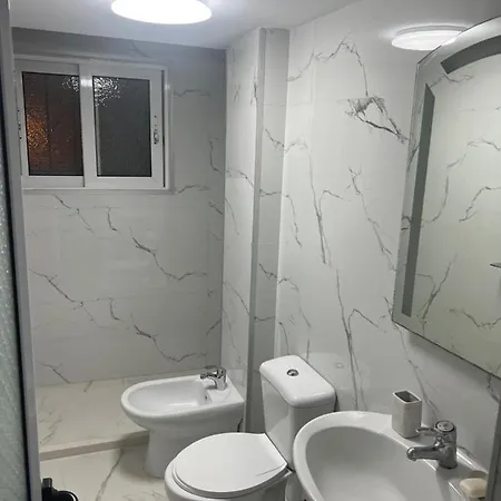 Toni House Appartamento *
